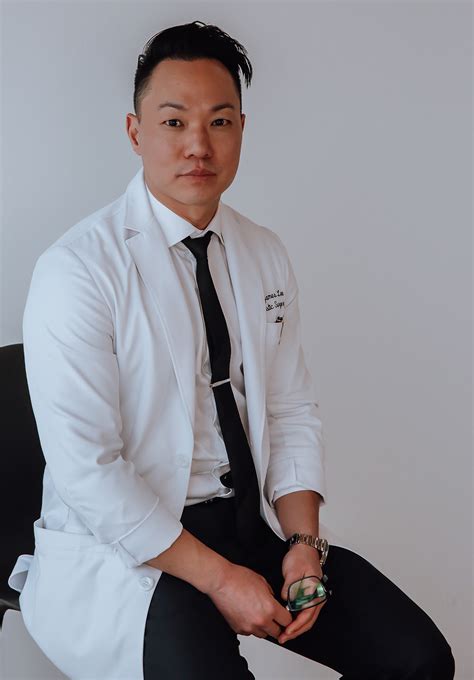 elle lee plastic surgery|Dr. James Lee (@jamesleeplasticsurgery) .